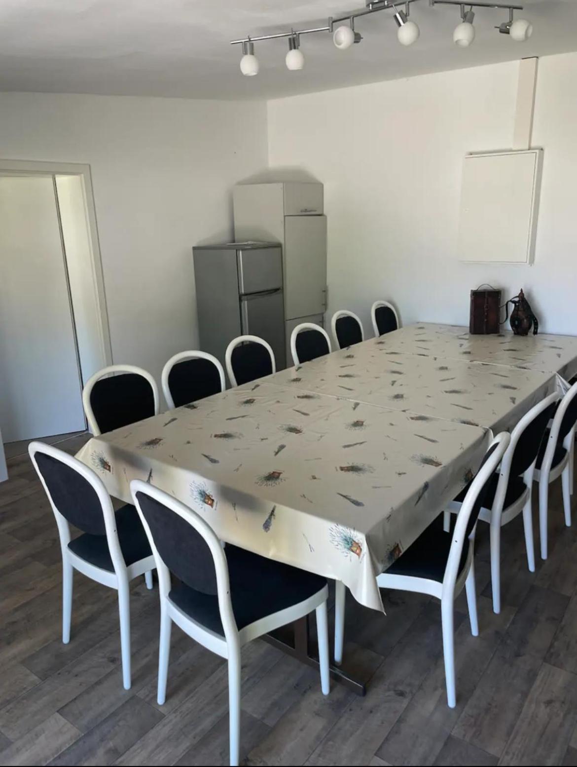 Ferienzimmer Mit Zwei Einzelbetten Und Gemeinschaftkueche Warnow  Exterior photo
